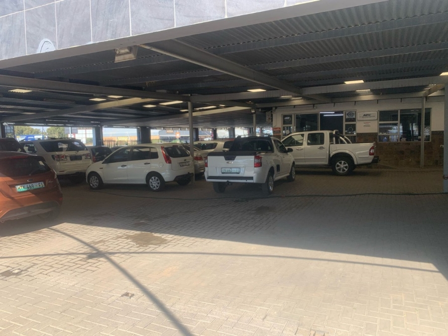 To Let commercial Property for Rent in Bloemfontein Free State